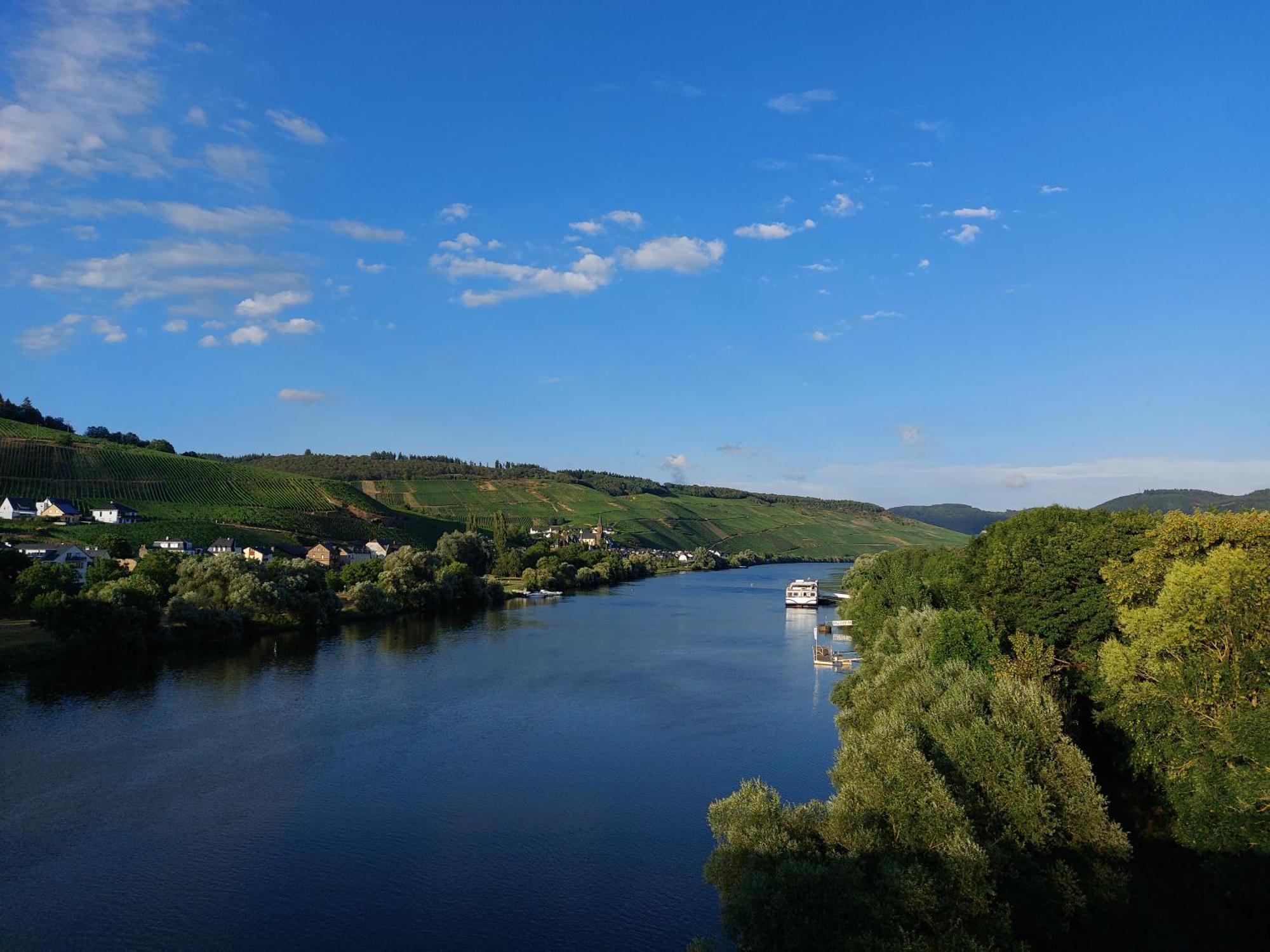 Ferienwohnungen Zum Niederberg Лизер Экстерьер фото